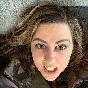 Meet your Posher, Caledonia